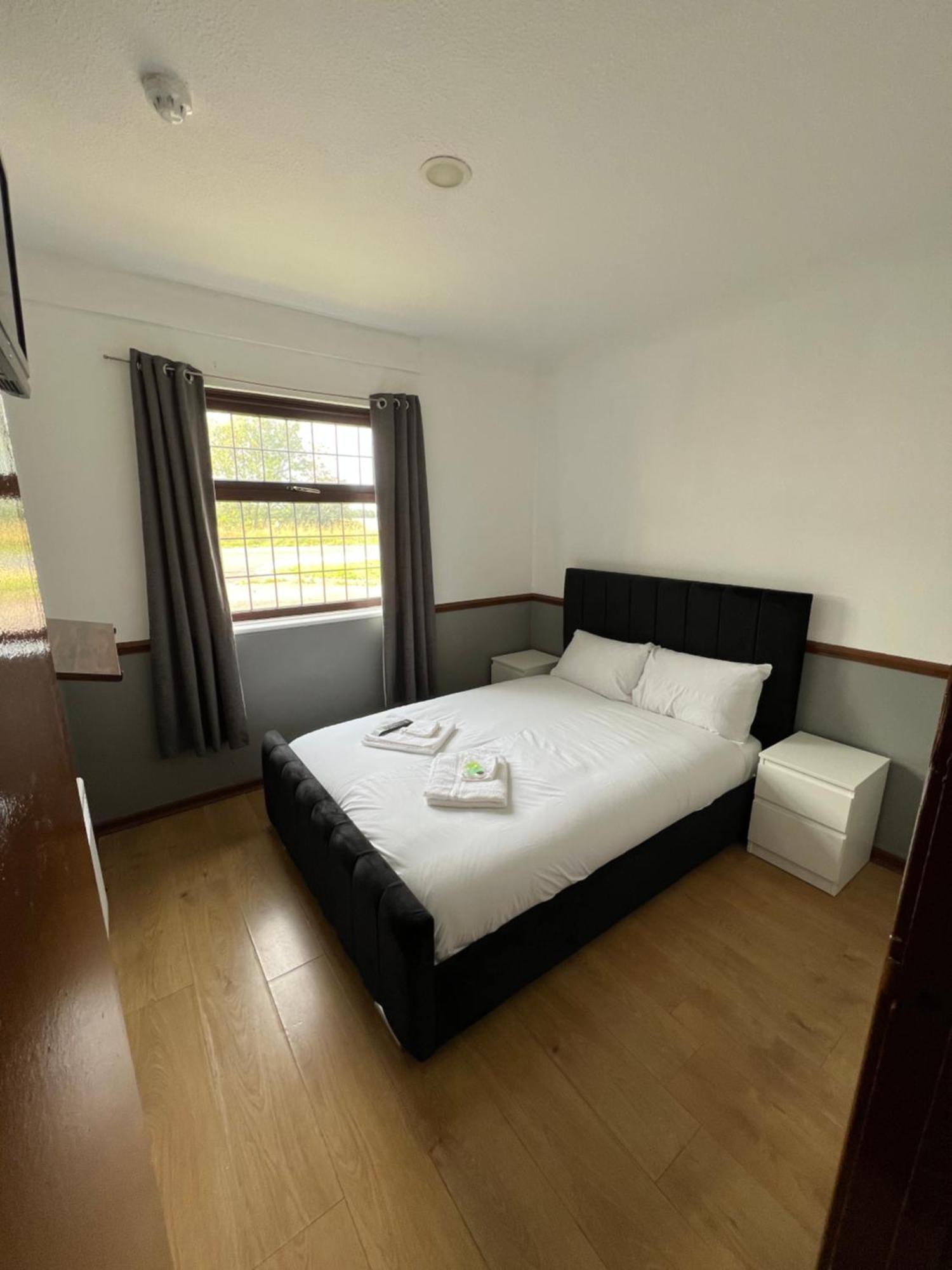 Oyo Stay Inn Express, Cambridge Papworth Everard Ngoại thất bức ảnh