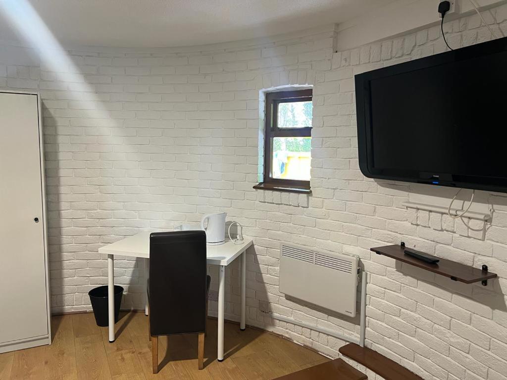 Oyo Stay Inn Express, Cambridge Papworth Everard Ngoại thất bức ảnh