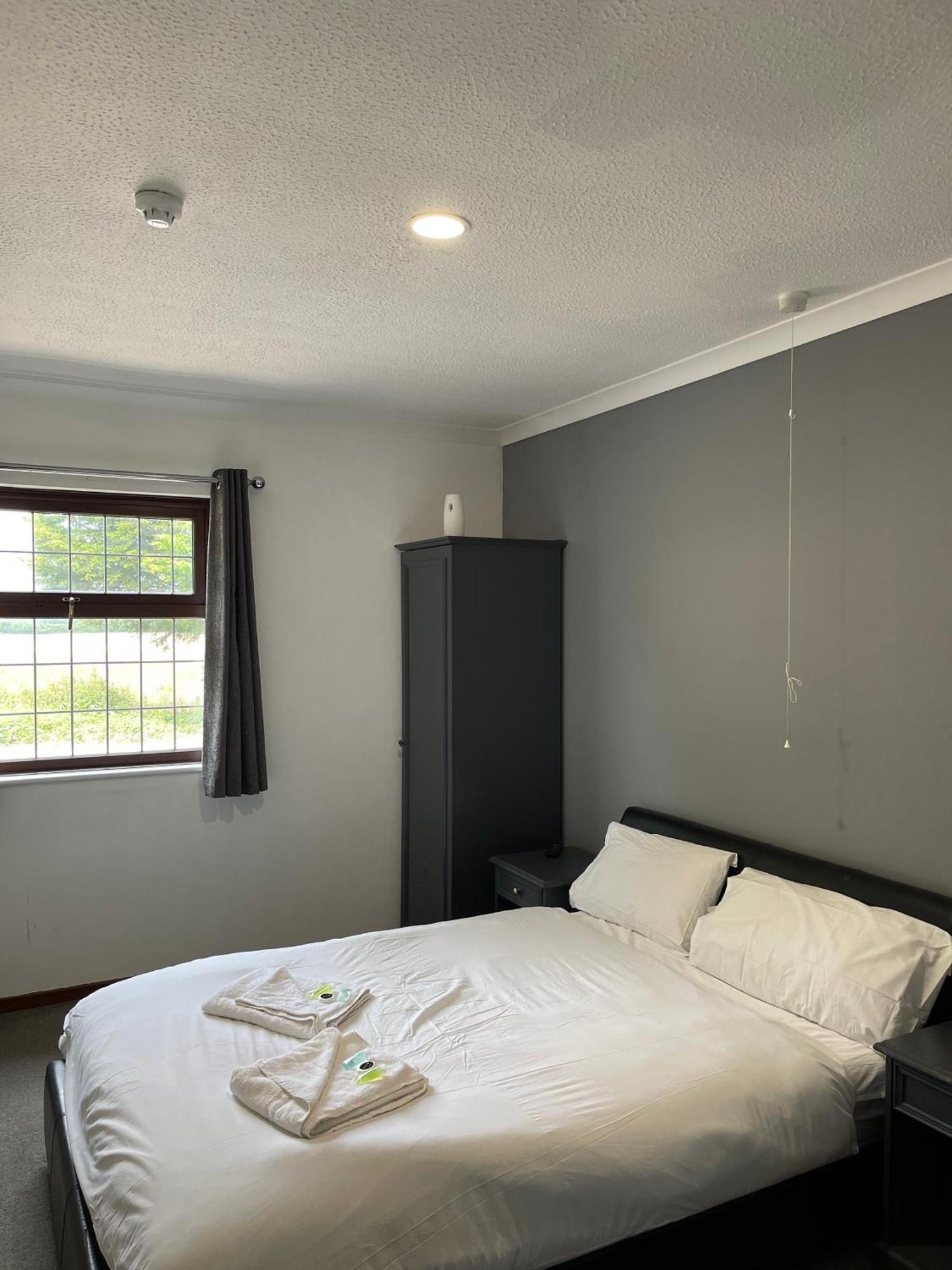 Oyo Stay Inn Express, Cambridge Papworth Everard Ngoại thất bức ảnh